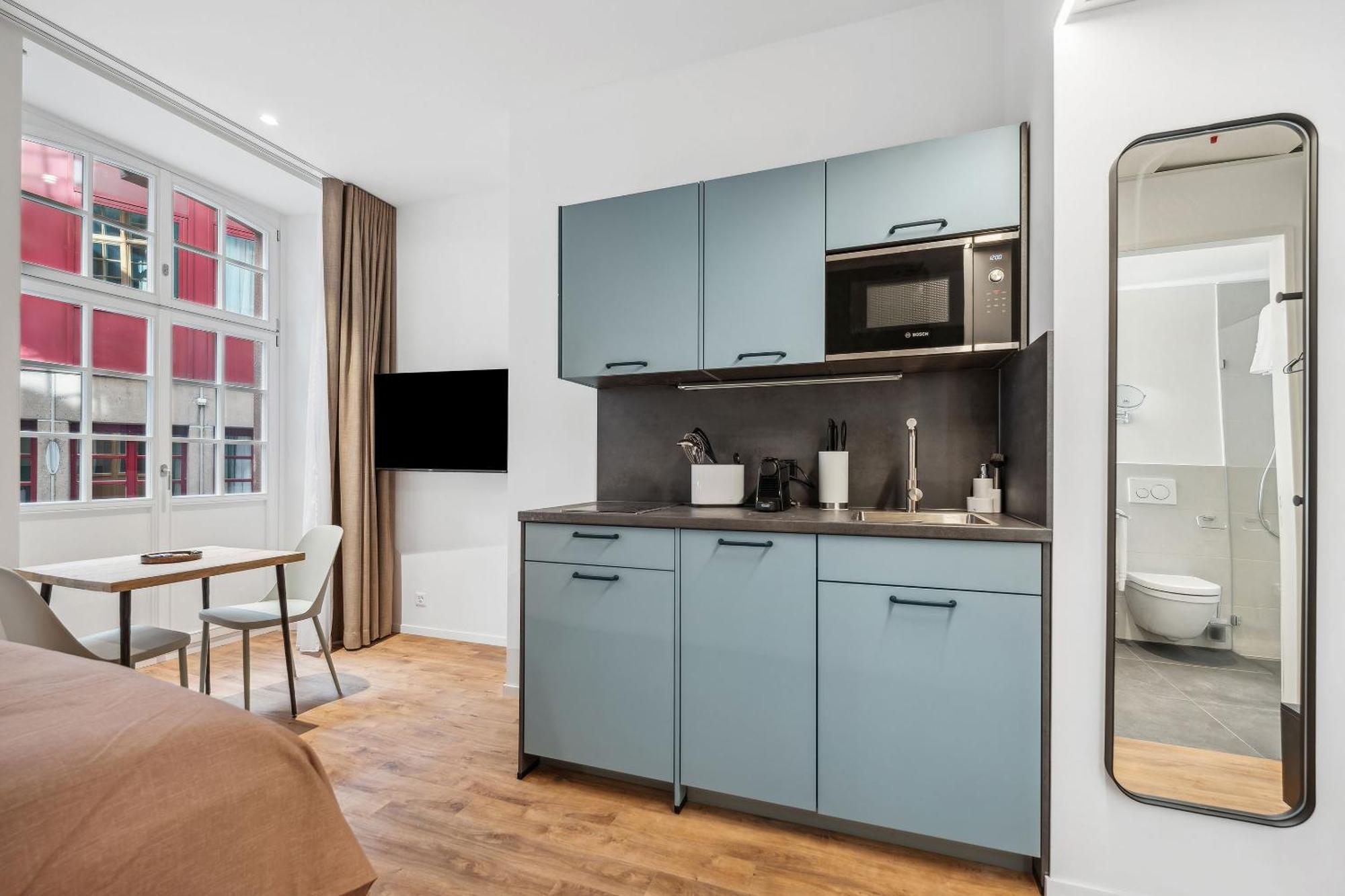 Limehome Basel Muenzgasse Bilik gambar