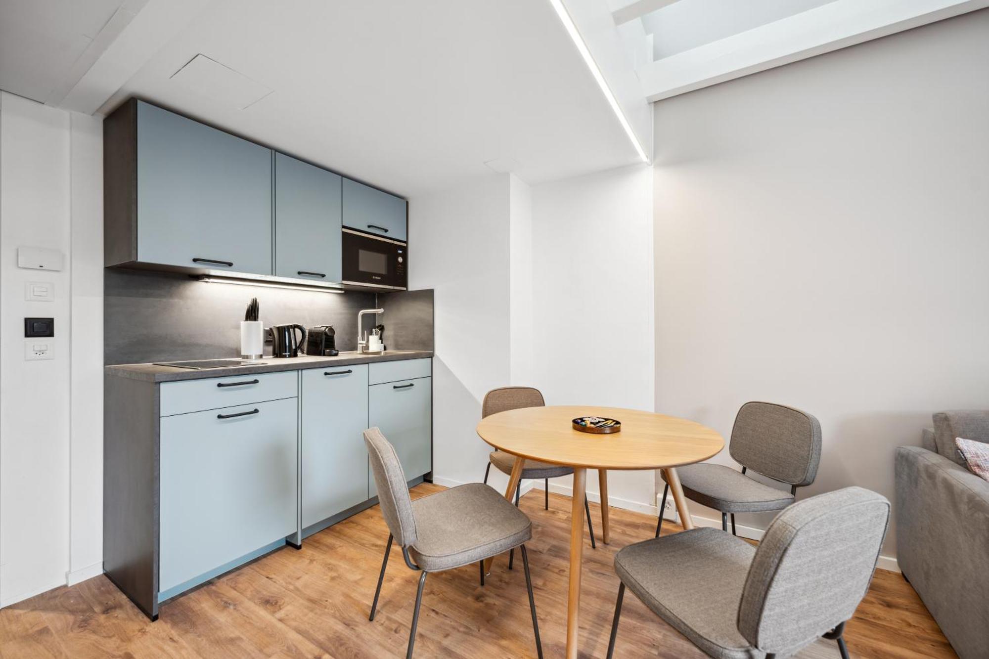 Limehome Basel Muenzgasse Bilik gambar