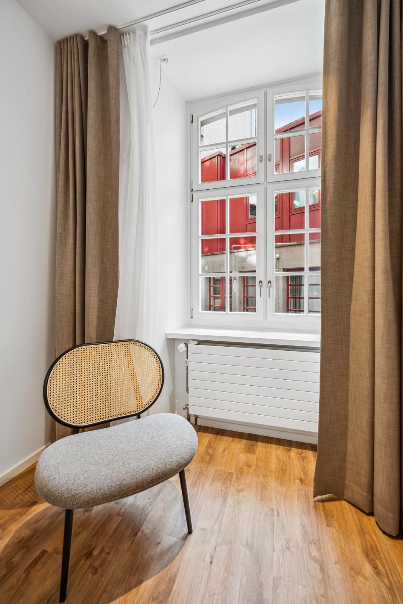 Limehome Basel Muenzgasse Bilik gambar