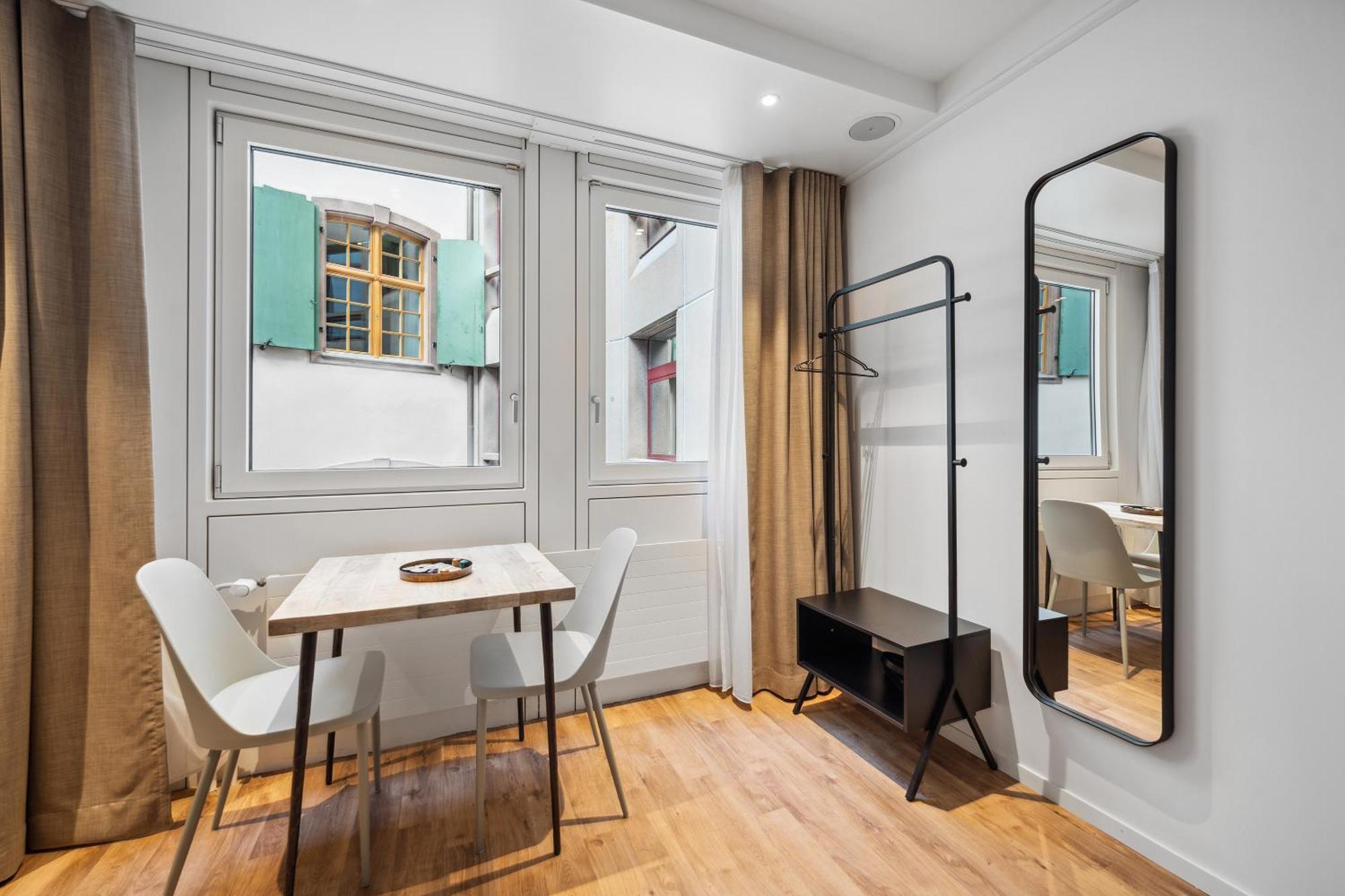 Limehome Basel Muenzgasse Luaran gambar